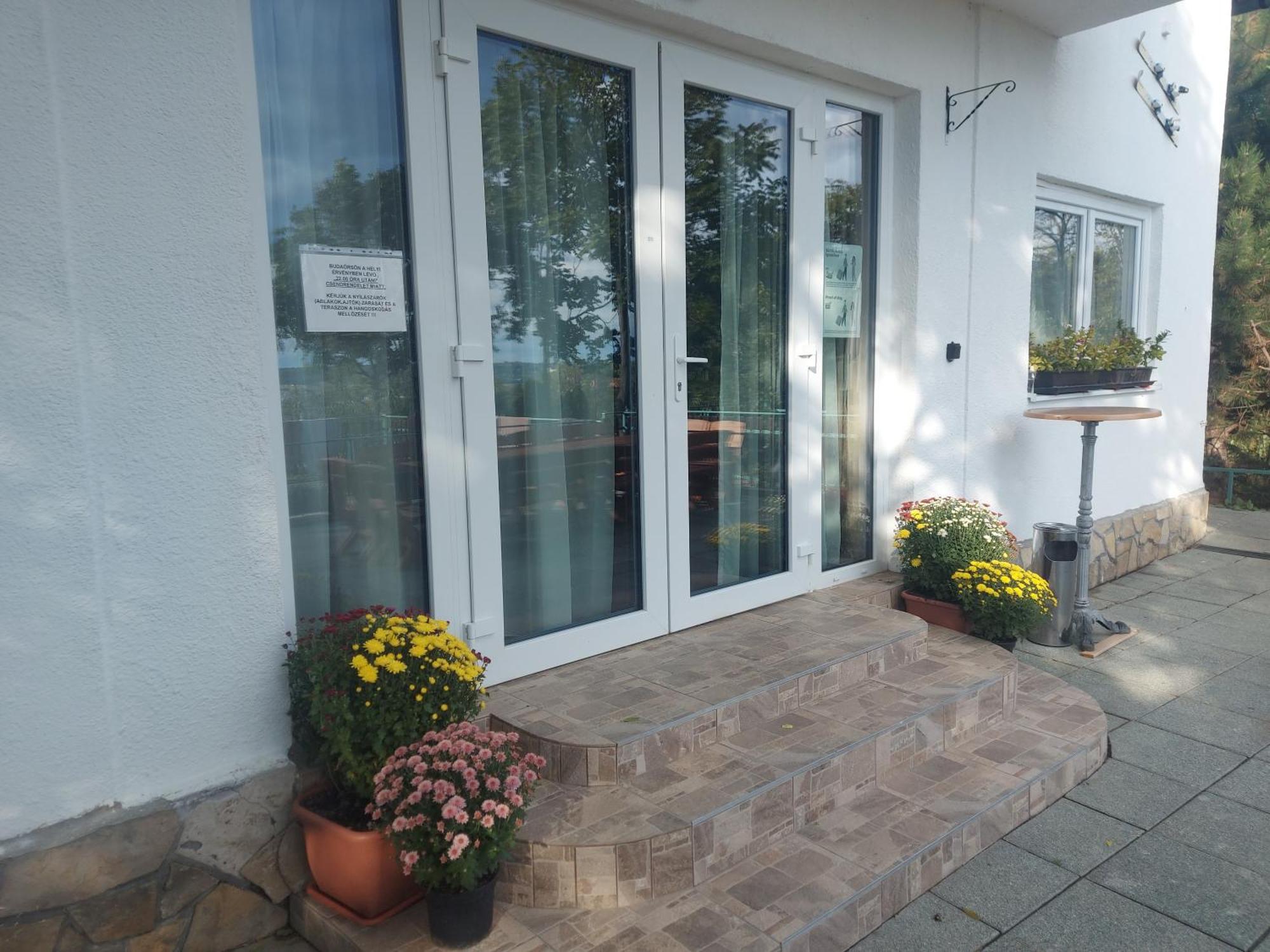 Attila'S Guest House Budaörs Exterior foto